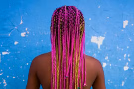 Cuộc sống đa sắc màu tại hòn đảo chật nhất thế giới