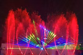 Nhạc nước triệu đô phục vụ miễn phí ngày Tết