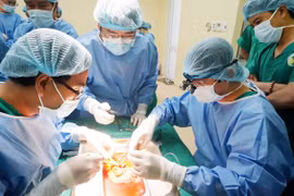 Bệnh viện tư đầu tiên tại TPHCM thực hiện thành công ca ghép thận