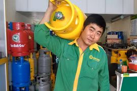 Giá gas tăng 9.000 đồng/bình 12 kg