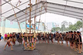 Vui hè với tiếng cồng chiêng