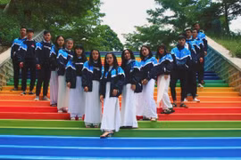 Ngôi trường ở Lâm Đồng có hàng loạt bậc thang 'sống ảo'