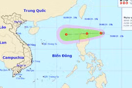 Bão số 4 vừa tan, áp thấp nhiệt đới mới lại hướng vào khu vực miền Trung