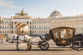 7 cung điện hoàng gia đưa bạn về giấc mơ cổ tích