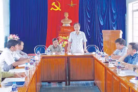 Chăm lo đời sống nhân dân và tăng cường xây dựng, chỉnh đốn Đảng