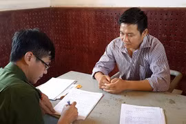 Đắk Nông: Bắt phó GĐ làm giả con dấu của tỉnh lừa đảo 17tỉ đồng