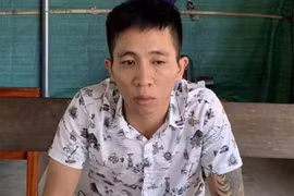 Nam thanh niên đi xế hộp tàng trữ ma túy, "thủ" 1 khẩu súng ngắn và 14 viên đạn