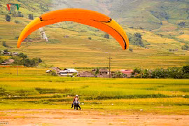 "Bay Trên Mùa Vàng 2019": Festival dù lượn được mong chờ nhất trong năm