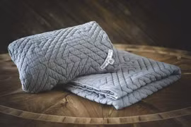 Kỳ lạ loại chăn làm bằng rong biển có khả năng chống lão hóa