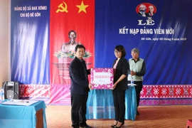 Chi bộ cần nêu cao vai trò lãnh đạo, chỉ đạo toàn diện