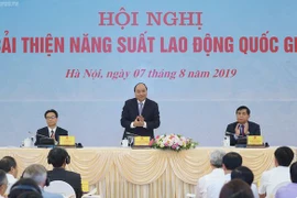 Thủ tướng: Nông nghiệp Việt cần có 100 bà Thái Hương, 100 bà Kiều Liên