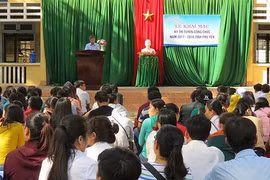 Bắt giam nữ chuyên viên làm lộ tài liệu mật thi công chức