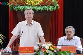 Thường trực Ban Bí thư Trần Quốc Vượng làm việc với Tỉnh ủy Kon Tum
