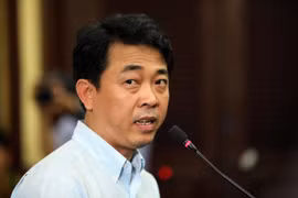 Thứ trưởng Bộ Y tế cùng 200 người bị triệu tập trong phiên xử vụ Pharma