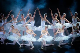 Đẹp ngỡ ngàng vở ballet Hồ Thiên Nga của nghệ sĩ Việt