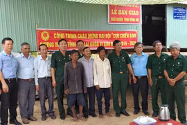 Hội Cựu chiến binh Phú Thiện bàn giao 2 nhà nghĩa tình đồng đội