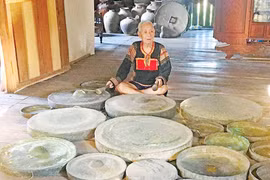 Cụ ông trăm tuổi ở Ayun Pa lưu giữ linh hồn ghè cổ, chiêng cổ