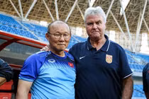 Hiddink rời U22 Trung Quốc sau trận thua U22 Việt Nam