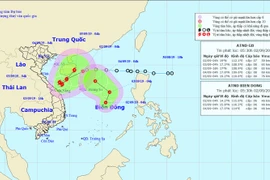 Áp thấp nhiệt đới chồng áp thấp nhiệt đới giật cấp 9 đe dọa Biển Đông