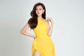 Á hậu Tường San tung bộ ảnh ngọt ngào trước giờ thi Miss International