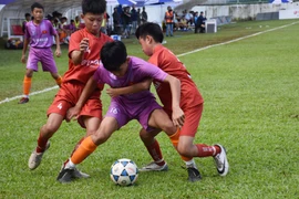 Hùng Nguyễn FC vô địch vòng bảng khu vực Gia Lai giải U13 Yamaha Cup 2019