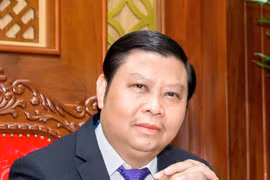 DLG thông tin việc thay đổi Tổng Giám đốc và chủ tịch HĐQT đăng ký mua thêm cổ phiếu