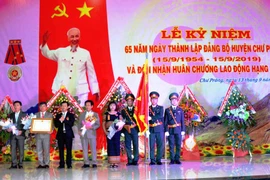 Đảng bộ Chư Prông: Kỷ niệm 65 năm Ngày thành lập và đón nhận Huân chương Lao động hạng nhất