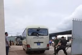 Nóng: Triệt phá đường dây sản xuất ma túy khủng tới cả chục tấn