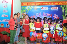 Tết Trung thu ấm áp cho trẻ em Gia Lai có hoàn cảnh đặc biệt