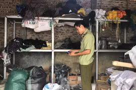 Hàng giả được gắn tem chống hàng giả