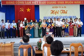 Ayun Pa và Ia Pa: Hội thi báo cáo viên giỏi