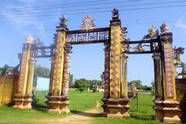 Thành Hoàng Đế - di tích lịch sử có kiến trúc đặc biệt