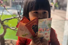 Tết Tân Sửu 2021: Dạy con nhận tiền lì xì tết sao cho lịch sự, hợp lý?