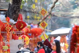 Mùng 1 Tết: Ba miền nắng đẹp, Bắc Bộ đêm và sáng trời rét