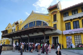 Tour Tết bị hủy hàng loạt, doanh nghiệp du lịch lại làm đơn cầu cứu