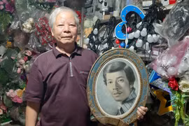 Khi "vua" truyền thần gác cọ