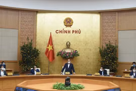 Thủ tướng: Không thể chỉ lo chống dịch bệnh mà đóng cửa nền kinh tế