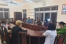 21 người ngồi uống cà phê không đeo khẩu trang bị phạt 42 triệu đồng