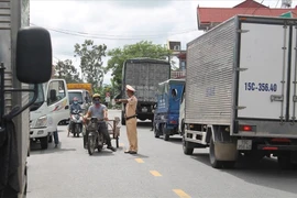 Nông sản vùng dịch: Cần chính sách hơn hô hào giải cứu