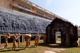 Cần chọn lọc, sử dụng một số di sản phục vụ du lịch