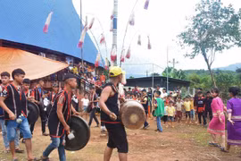 Ăn tết Xê Đăng