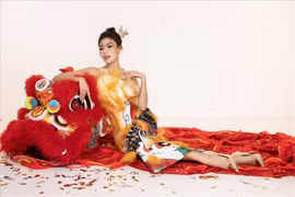 Thúy Diễm hóa nàng xuân e ấp với vóc dáng nóng bỏng