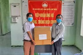 Phú Thiện tiếp nhận 100 triệu đồng, 10 ngàn khẩu trang ủng hộ phòng-chống dịch
