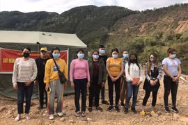 Thất nghiệp ở nước ngoài, nhập cảnh trái phép về Việt Nam