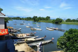 Nuôi cá trên... thuyền