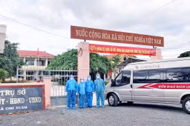 Agribank Krông Pa đưa "ngân hàng lưu động" vào tâm dịch phục vụ người dân