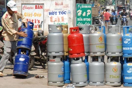 Petrovietnam và Saigon Petro giảm giá bán gas