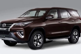 Toyota Fortuner bản "kim cương" giá 1,38 tỷ