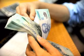 Thực hiện tăng mức lương cơ sở mới từ 1-7-2018