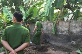 Hà Nội: Nghi án mẹ đơn thân sát hại con trai 19 tuổi